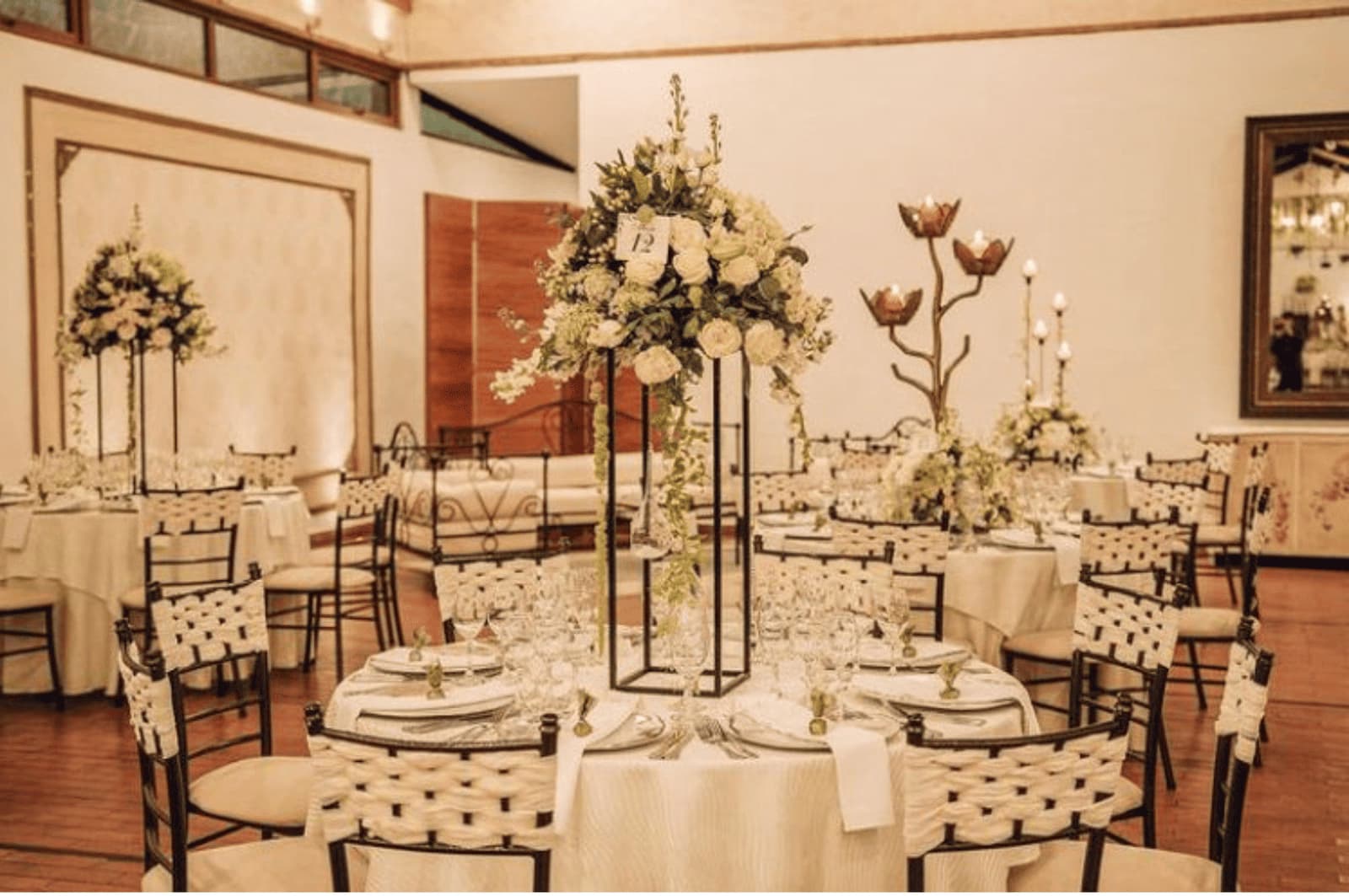 Salón preparado para una celebración en Estancia Rosario.